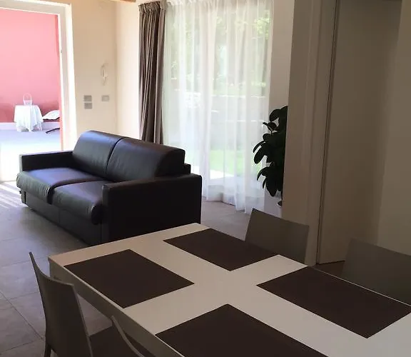 Rossa Cavaion Veronese